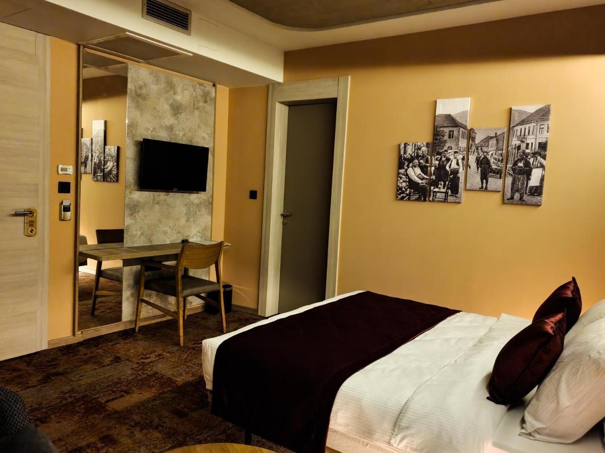 Hotel City Code Ζένιτσα Εξωτερικό φωτογραφία