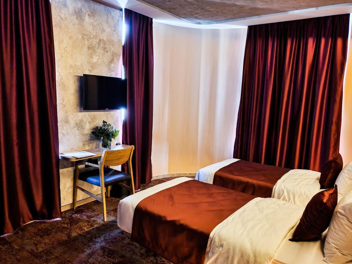 Hotel City Code Ζένιτσα Εξωτερικό φωτογραφία